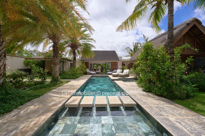 Villa de 3 chambres avec piscine privée à vendre à Grand Baie