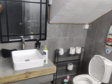 7 Bedroom Apartment