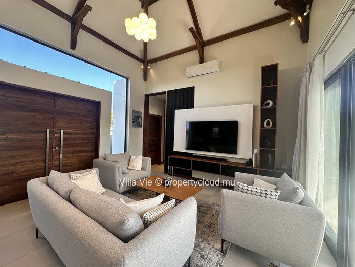 Grand Baie – Modern Family Villa with 2 to 4 Bedrooms and Private Pool