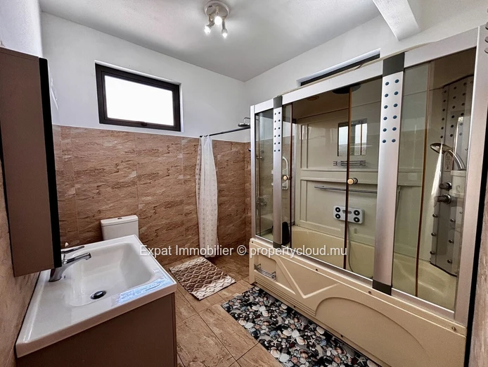 Brand-New 3-Bedroom Duplex For Rent In A Secure Residence – Grand Baie