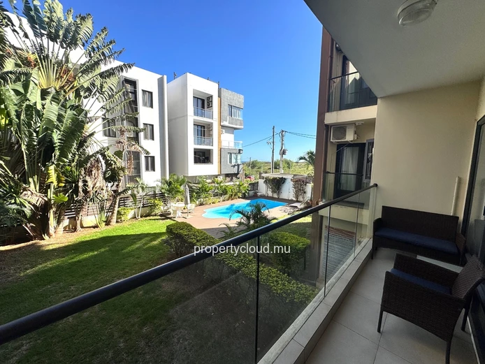 Flic en Flac Ile Maurice Superbe Appartement Meublé à Vendre dans une Résidence Sécurisée avec Piscine
