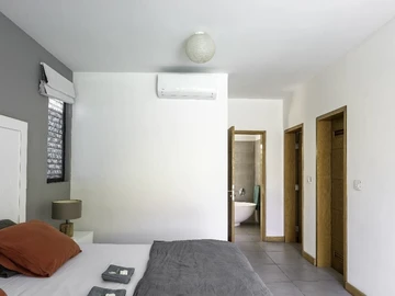 4 Bedroom Villa