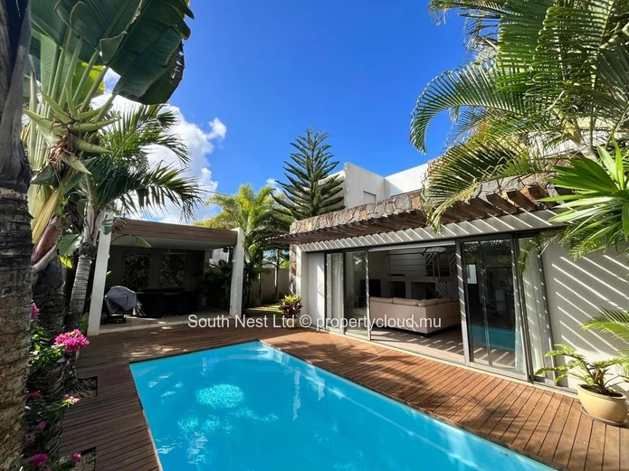 Villa contemporaine de 3 chambres en suite avec piscine privée dans une résidence sécurisée