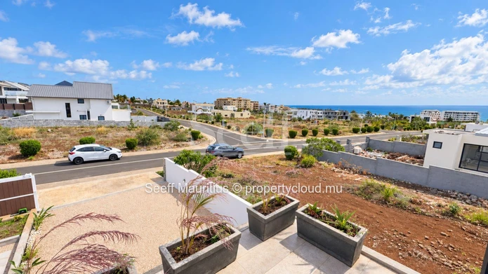 Coastal Luxury Meets Modern Elegance