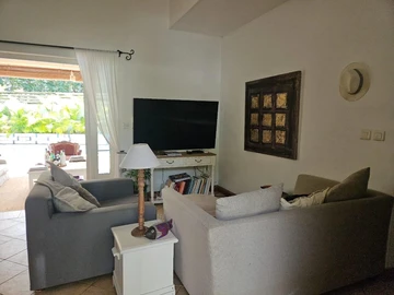 5 Bedroom Villa