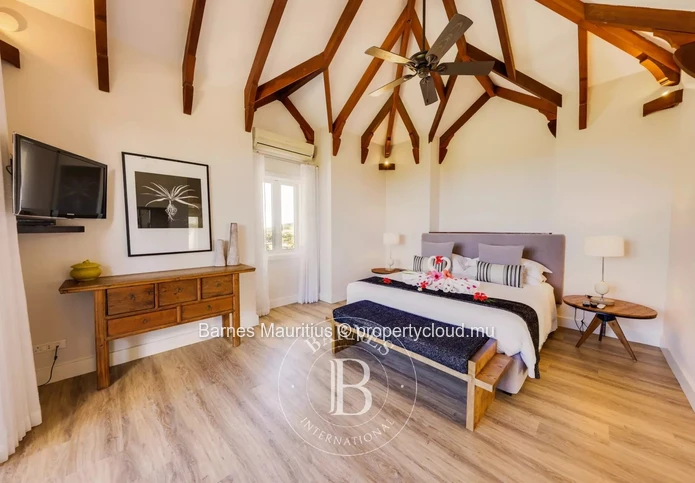 BEL OMBRE - VEFA - Villa avec vue sur le golf et les montagnes - 3 chambres