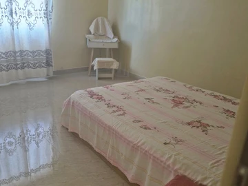 6 Bedroom House