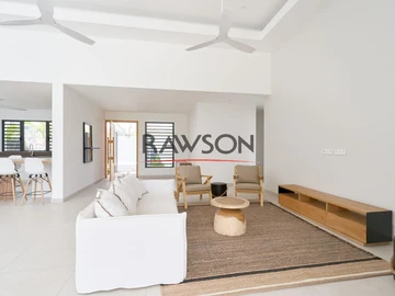 4 Bedroom Villa
