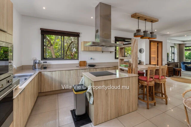 Mont Mascal - Maison moderne de 3 chambres en-suite avec piscine