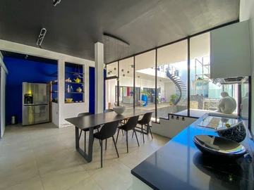 5 Bedroom Villa