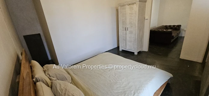 Modern 1-Bedroom Apartment for Rent in Central Curepipe!