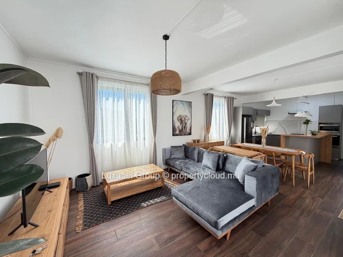  Contemporary Villa for Long-Term Rent in Grand Baie