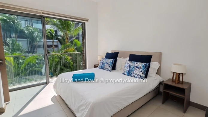 Luxury Apartment with Golf Course Views