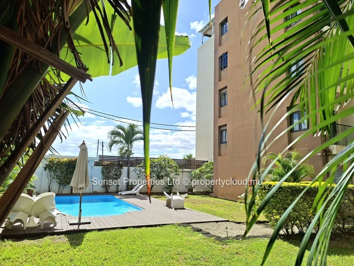 Apartment | 3 bedrooms | Shaded terrace
