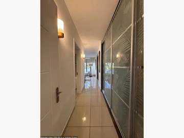 4 Bedroom Apartment