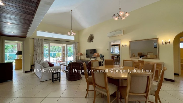 Villa privée sur la côte Ouest avec superbe vue montagne