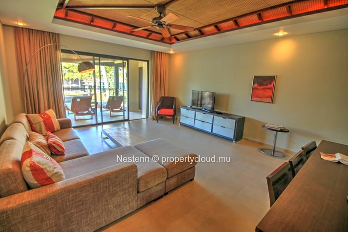 Luxury 3 bedroom apartment in a prestigious estate.