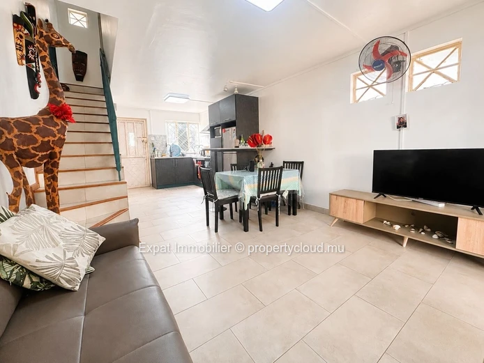 Charmant Duplex En Residence Securisee Avec Piscine & Tennis - Grand Baie