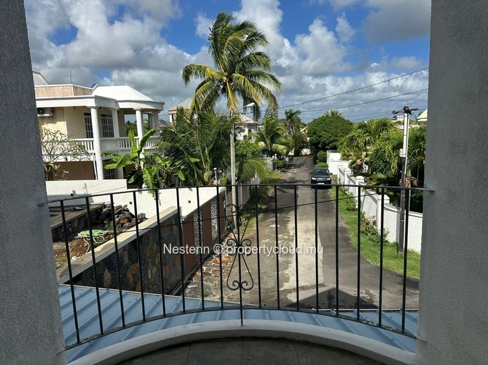 Duplex of 109.72 m2