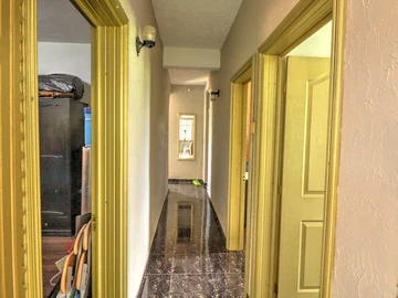 6 Bedroom House
