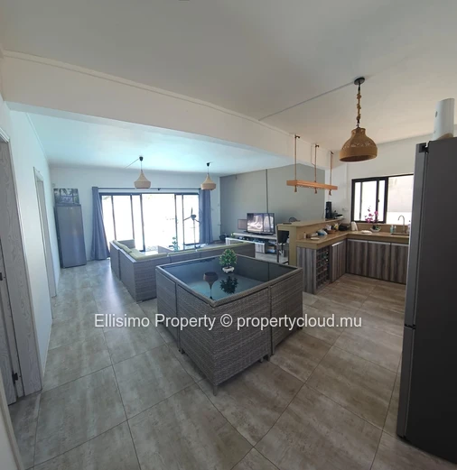 4 bedrooms villa