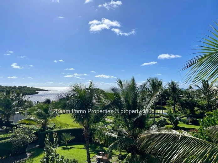Somptuous Penthouse With Sea View & Private Pool At Azuri Village - Mauritius