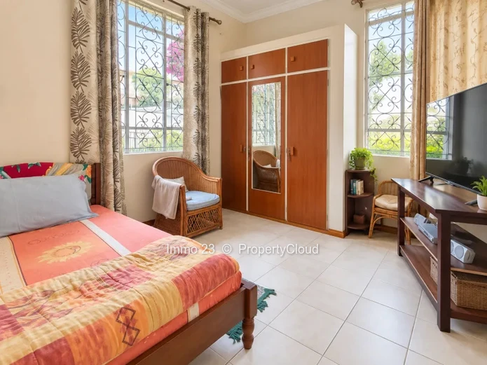 Maisons / Villas - 3 chambres - Roches Brunes