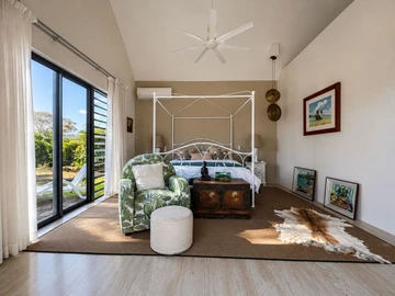 4 Bedroom Villa
