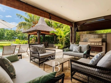 4 Bedroom Villa