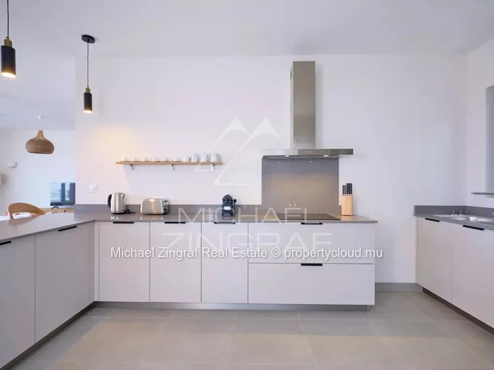 3-Bedroom Penthouse in a Modern Residence – Trou aux Biches