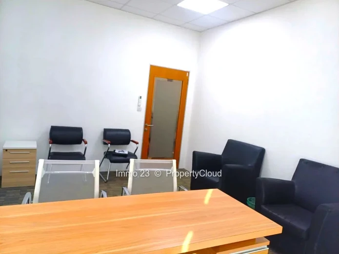 Office - 17m2 - Ebène