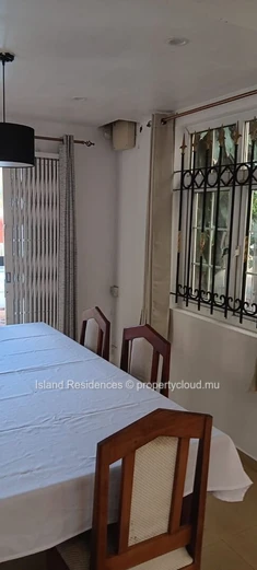 3 bedroom house with a pool and parking space in a quiet residential area in the heart of Trou aux Biches