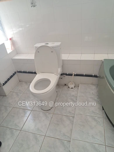 3 Chambres Maison avec Piscine à Vendre – Trou d'Eau Douce
