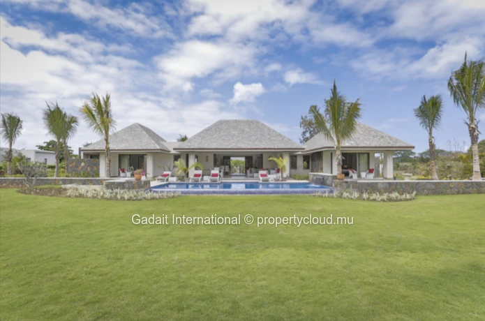 Exceptional 4-Bedroom Villa Rental with Private Pool & Tropical Garden at Anahita Resort