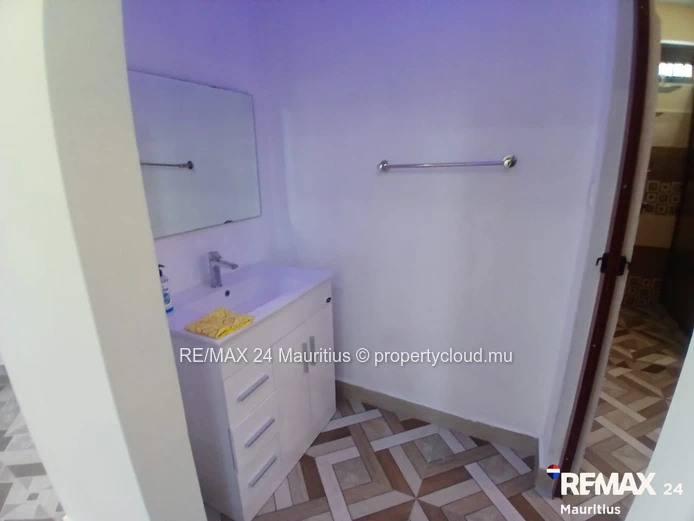 Spacious 4-Bedroom Villa with Private Pool - Calodyne 2 En-Suite Bedrooms | Pets Welcome | Ideal Fam