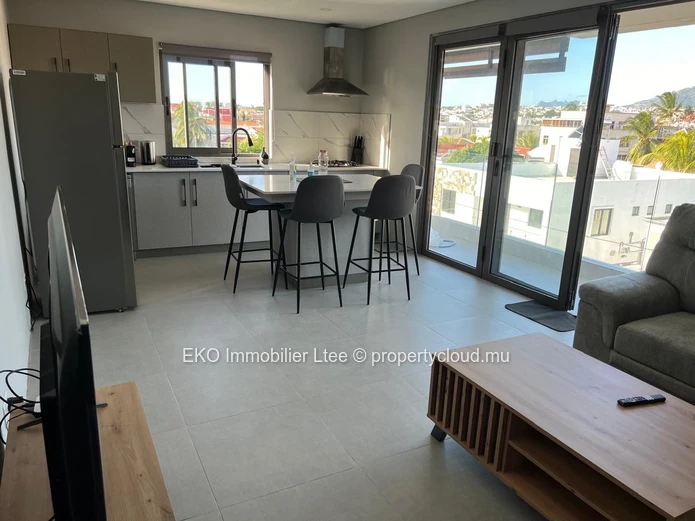 3-Bed Apartment with Sea View & Pool - Flic en Flac