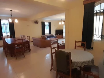 5 Bedroom Villa