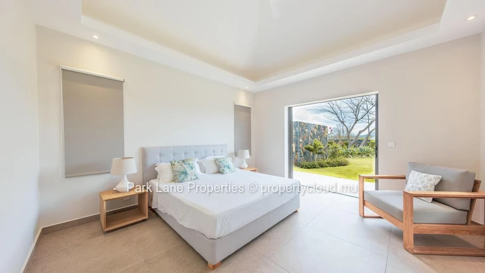 Élégante villa de 4 chambres avec vue panoramique sur la montagne et piscine privée