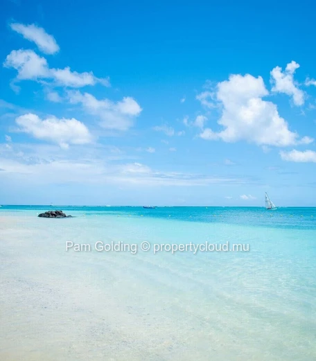 Revente d’un appartement de 2 chambres à The Essence, Trou aux Biches, Île Maurice