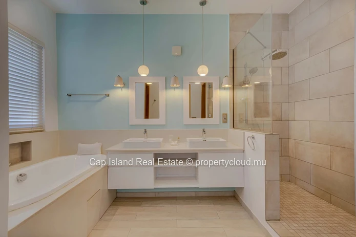 Cosy 3-bedroom condo in Royal Park