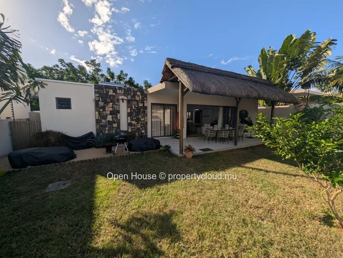 Villa meublée de 3 chambres avec piscine privée à Grand Baie