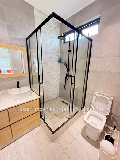  Duplex De Luxe À Louer – Ruisseau Palmyre