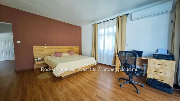 Villa Familiale avec Piscine Privée à Daruty Forest