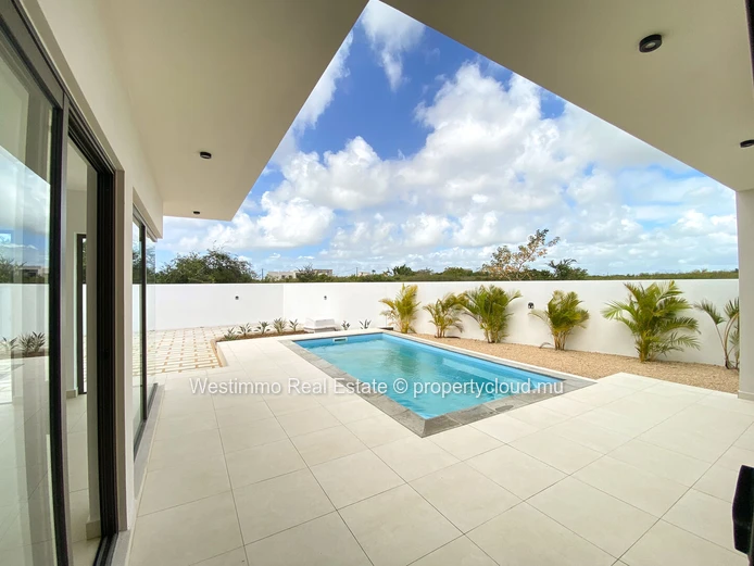 Villa neuve de 3 chambres à vendre à Péreybère