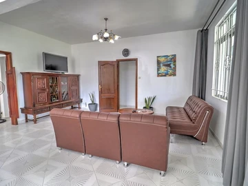 3 Bedroom Apartment
