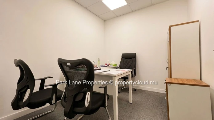 Fitted 243 m² Office Space in Ebene Cybercity