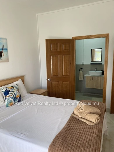 2-Bedroom Ground Floor Apartment for Rent – Flic en Flac | Garden | Rs 43,000