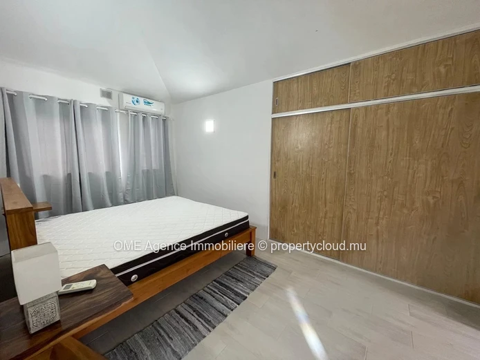 Furnished Villa with Mountain Views, Pool and Independent Studio