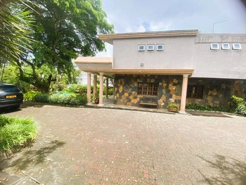 4 Bedroom Villa To Let in Floreal