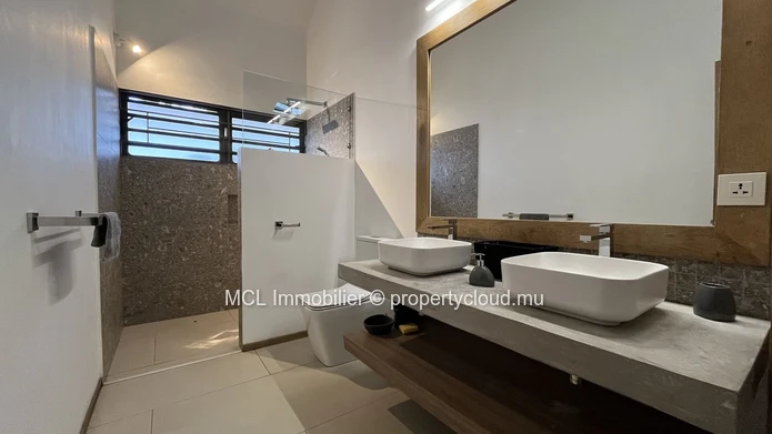 Maison meublée 4 chambres avec piscine à louer à Beau Plan